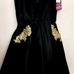 Small (Size 1) Dress